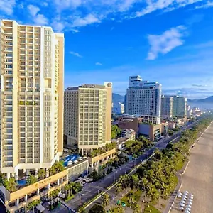 아파트 Rozy's Cozy Beachfront, 나트랑